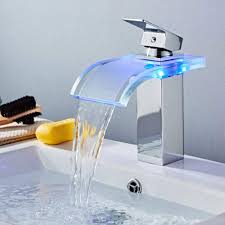 LED Waterval Wastafelkraan in Messing